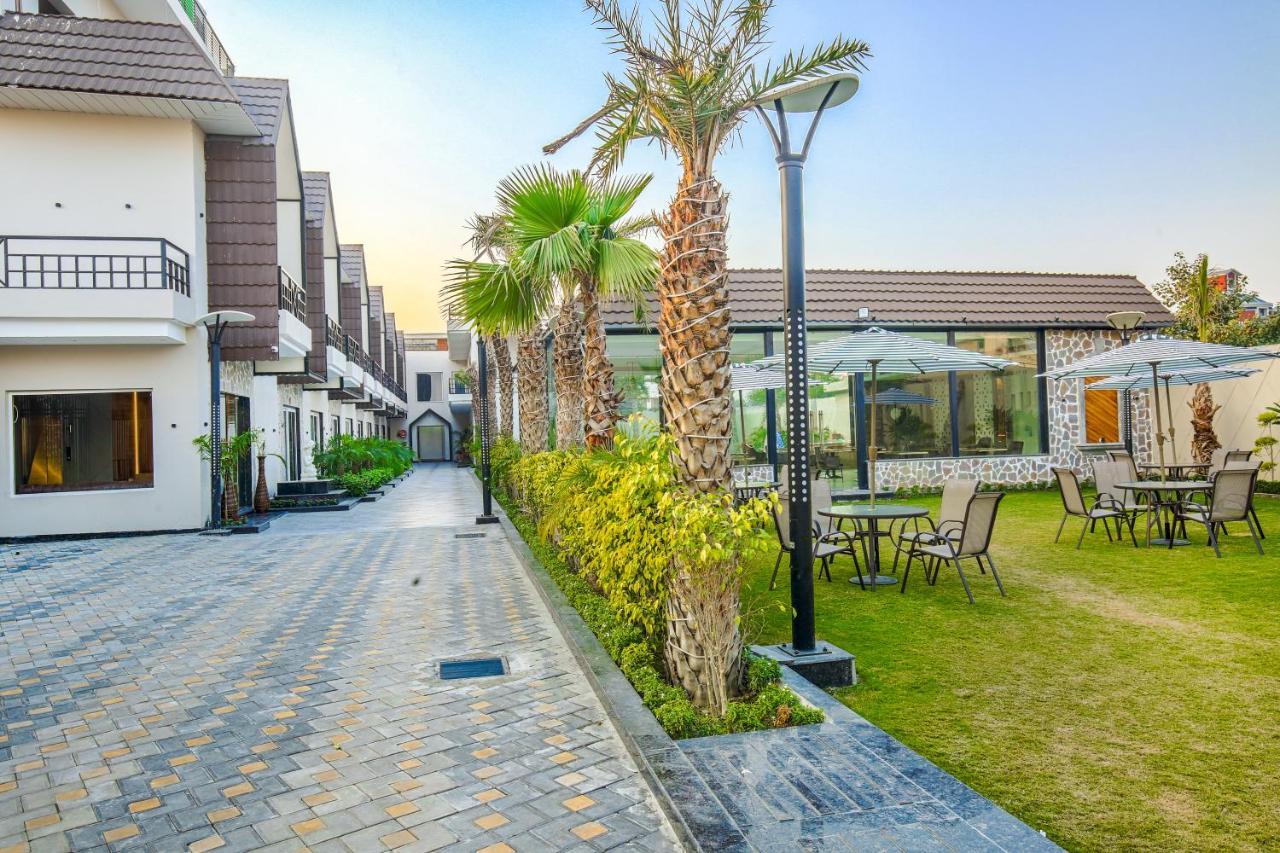 Greenwood Villa By Levelup Hotels Амритсар Экстерьер фото
